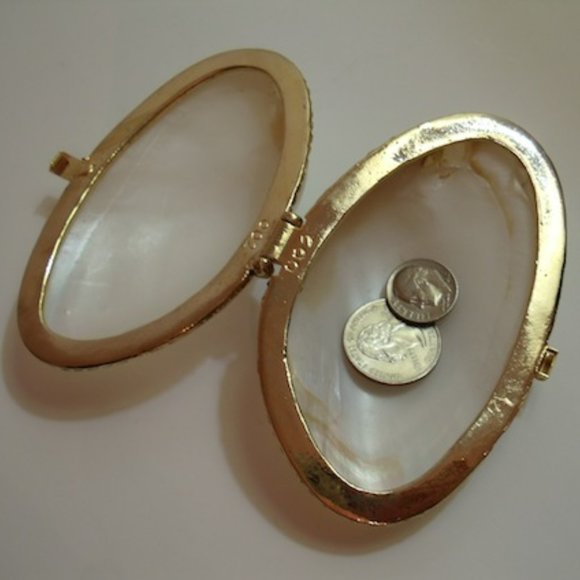 MOP Seashell Set of Two Trinkets Lined in Gold Plated - Picture 5 of 12